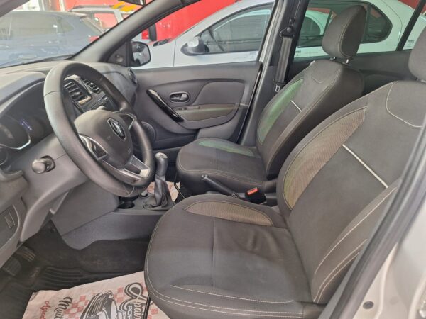 Renault Logan Zen 1.0 - Image 8