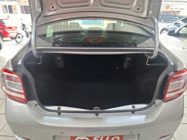 Renault Logan Zen 1.0 - Image 3