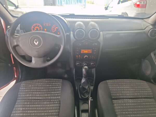 Renault Sandero Expression 1.0 16v - Image 9