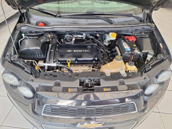 Chevrolet Sonic LT 1.6 Automático - Image 12