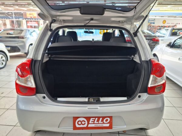 Toyota Etios XS 1.5 - Image 3