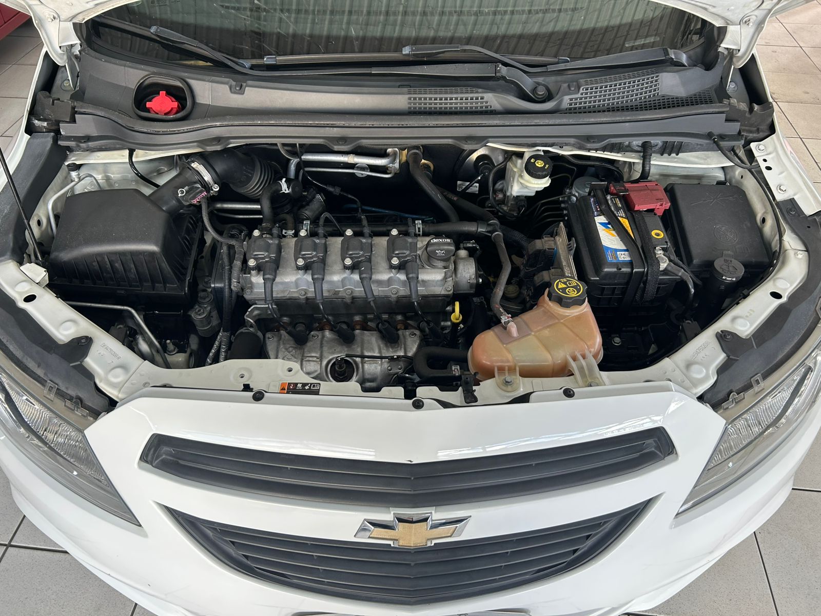Chevrolet Onix Joy 1.0 - Imagem 13