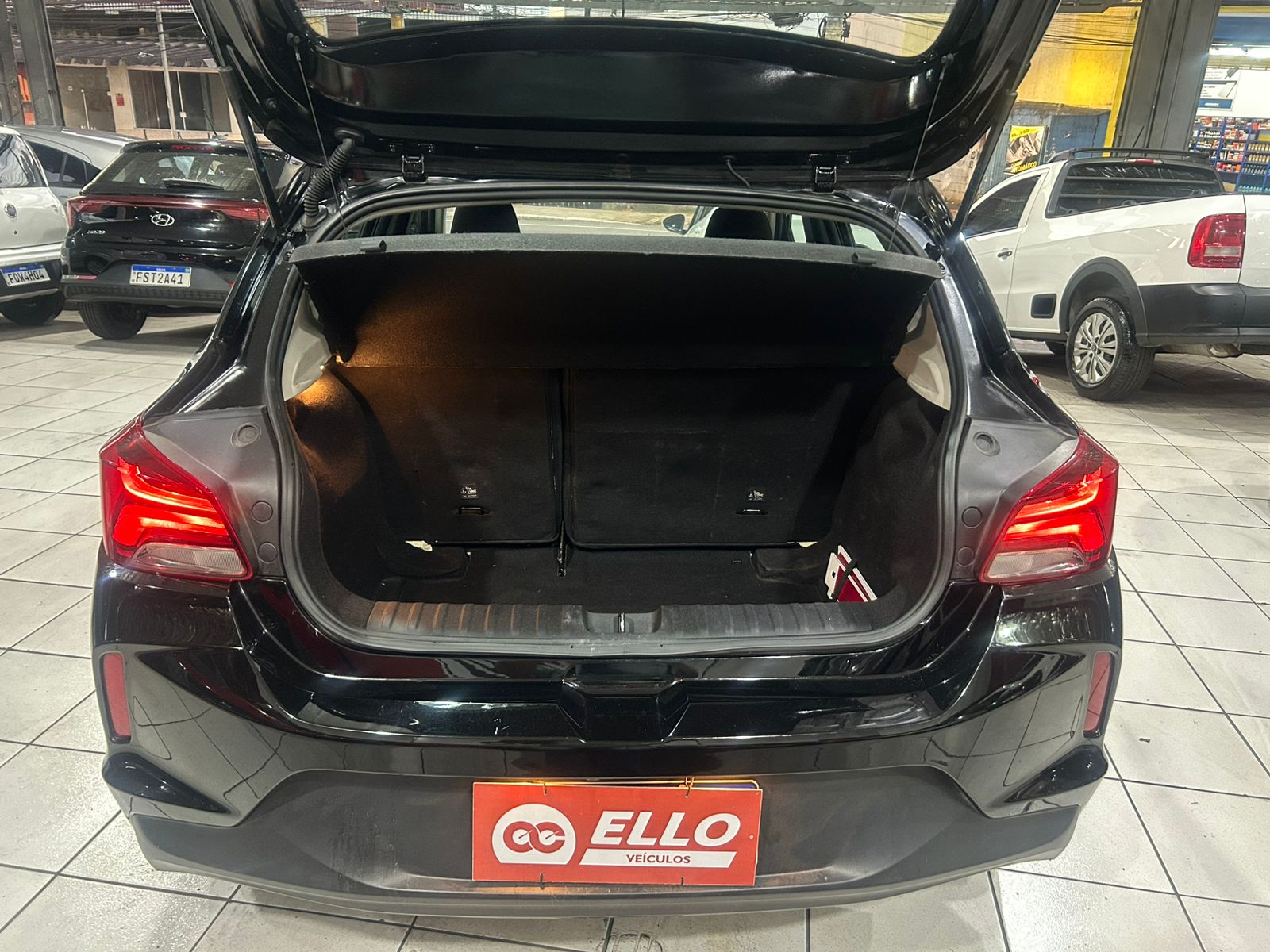 Chevrolet Onix 1.0 LT2 40 Mil Km - Imagem 3