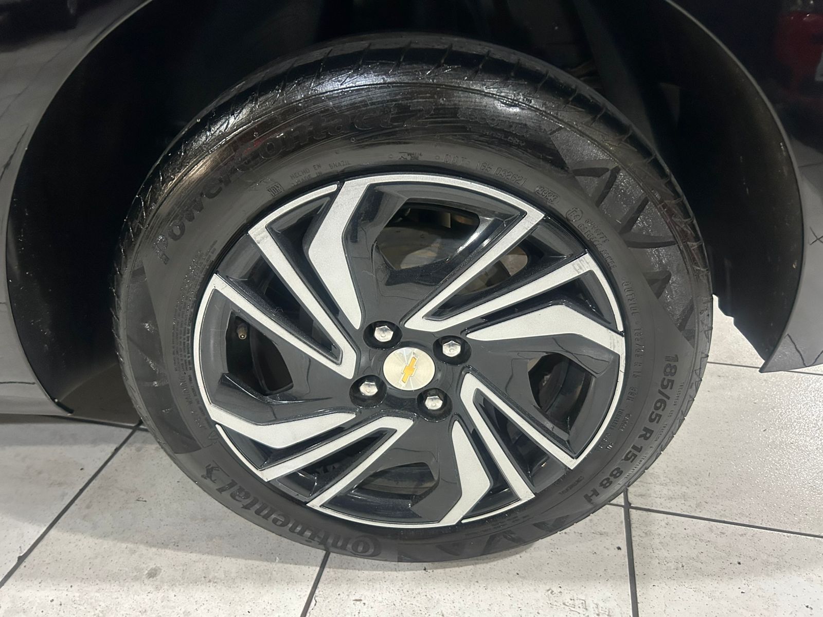 Chevrolet Onix 1.0 LT2 40 Mil Km - Imagem 6