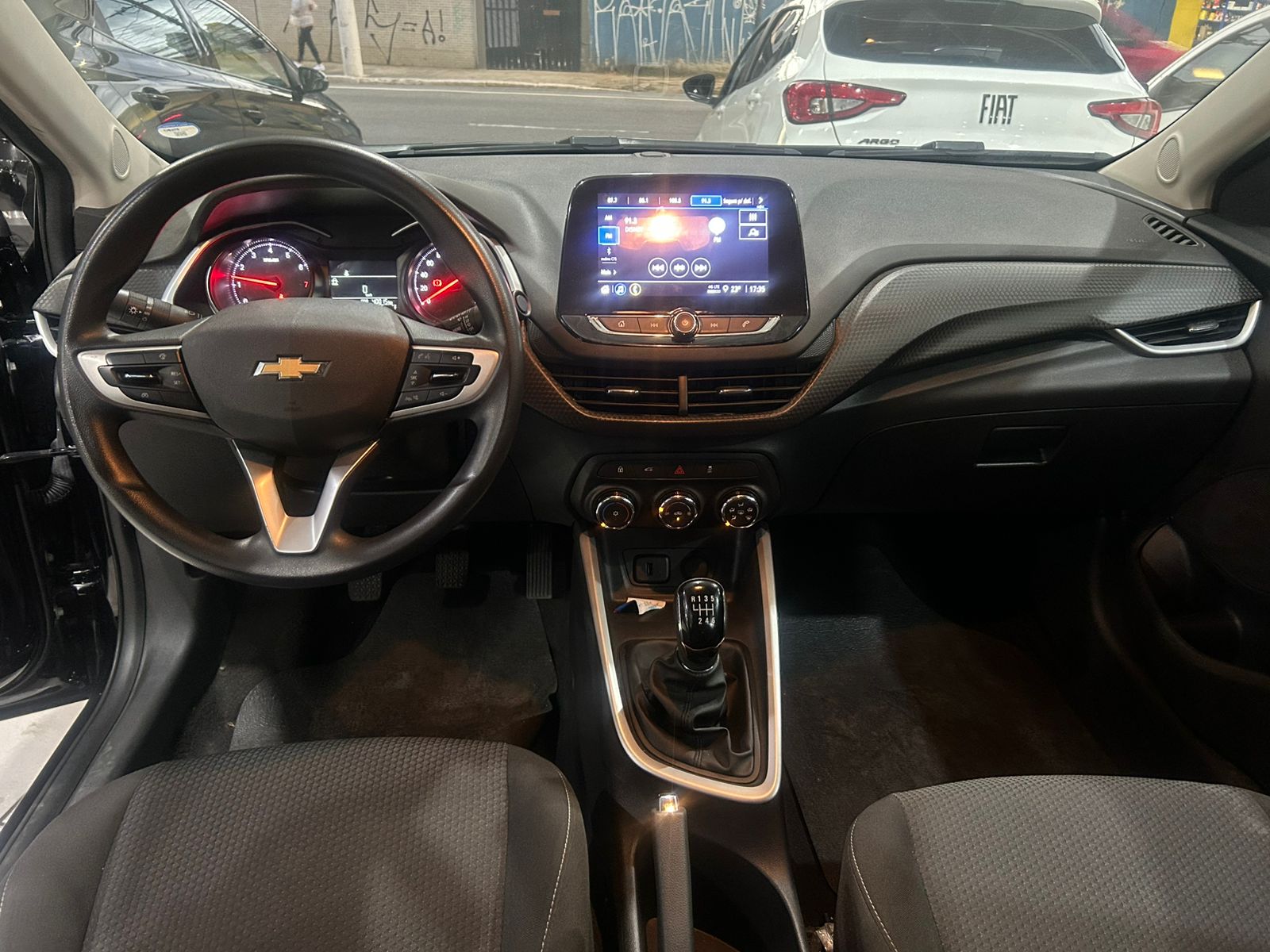 Chevrolet Onix 1.0 LT2 40 Mil Km - Imagem 9