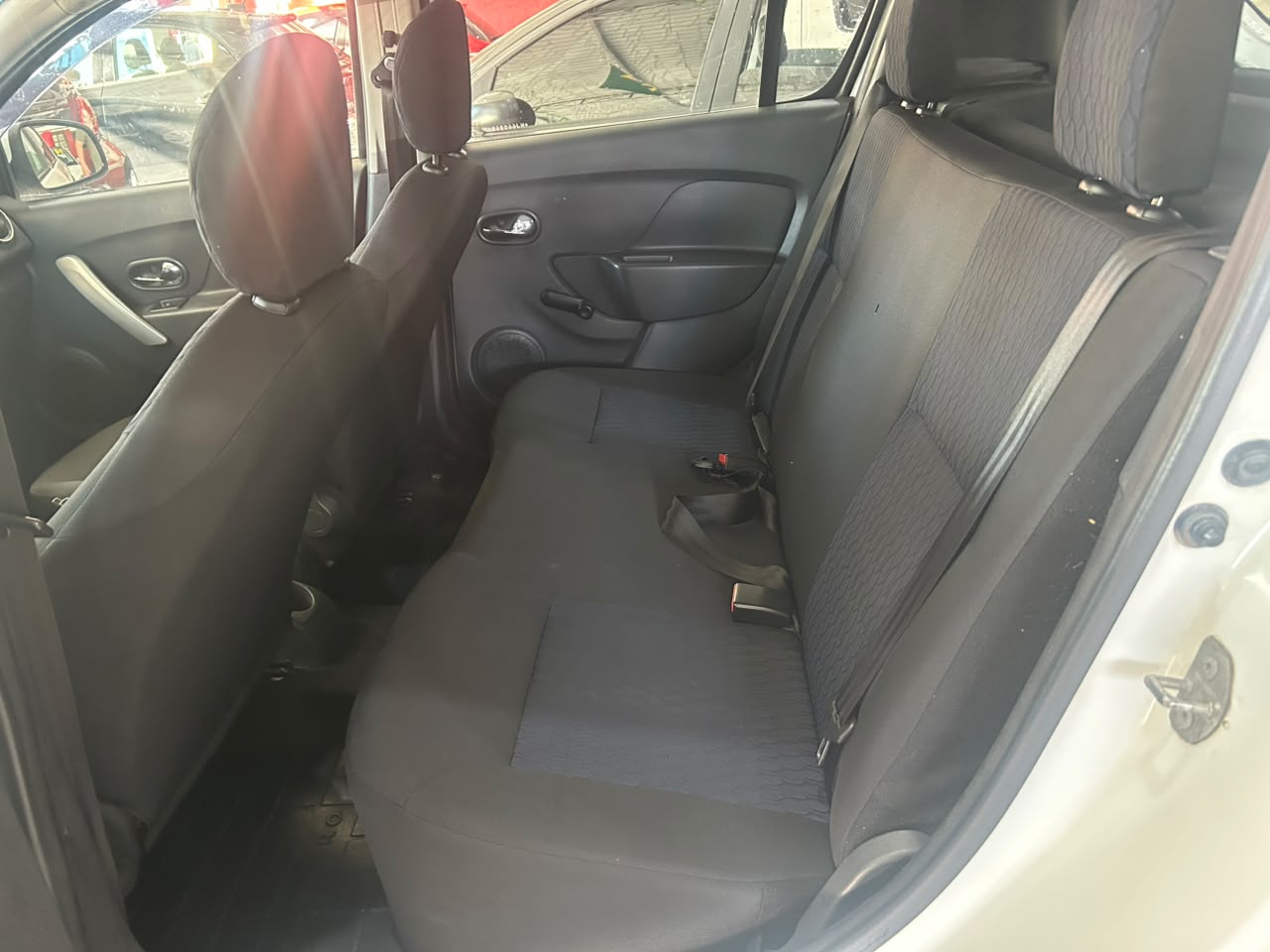 Renault Sandero Expression 1.6 16v - Imagem 7