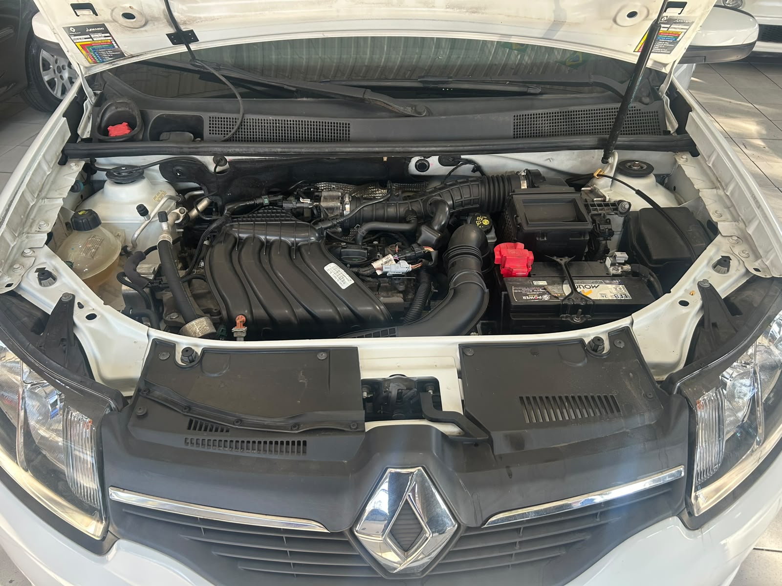 Renault Sandero Expression 1.6 16v - Imagem 12