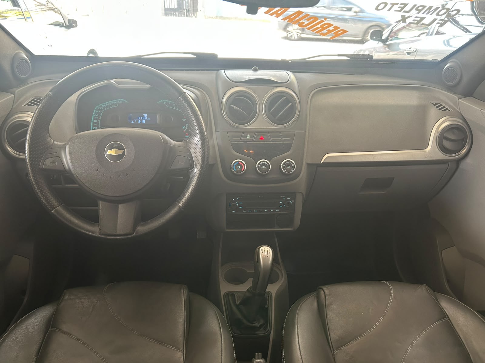 Chevrolet Agile LTZ 1.4 - Imagem 9