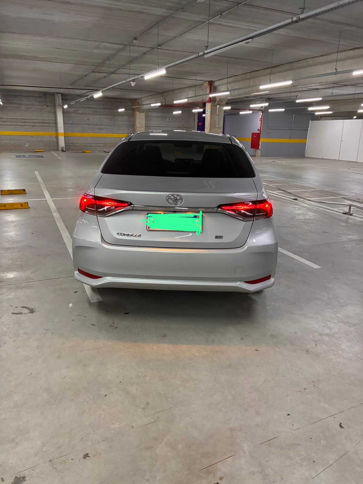 Toyota Corolla XEi 2.0 8.700 km - Imagem 3