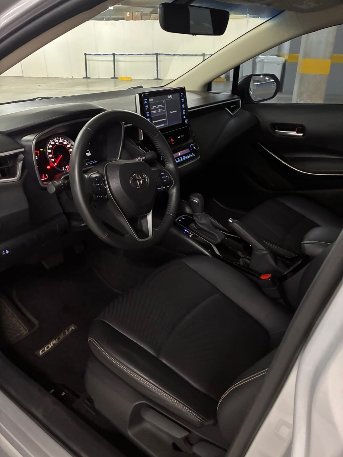 Toyota Corolla XEi 2.0 8.700 km - Imagem 4